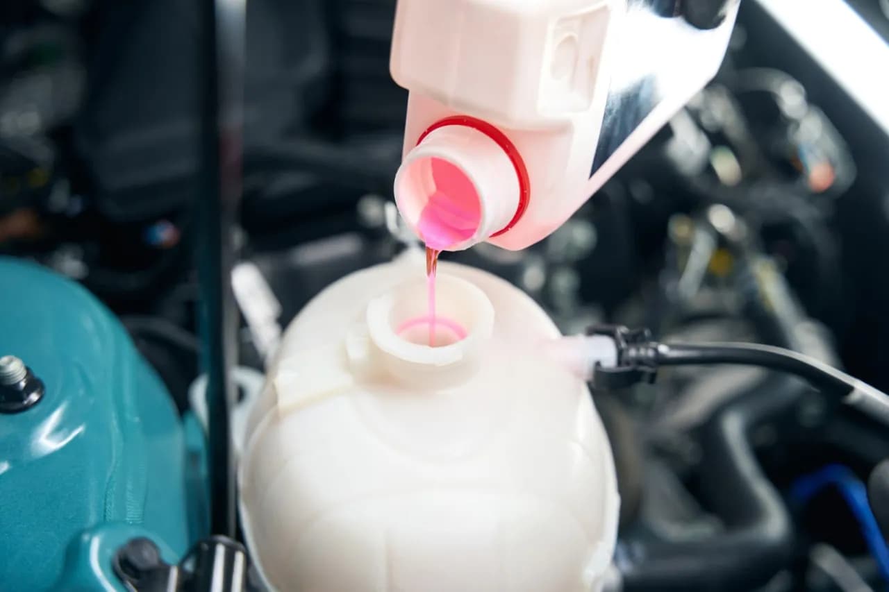 Ranking najlepszych płynów do chłodnic - uniknij najgorszych wyborów