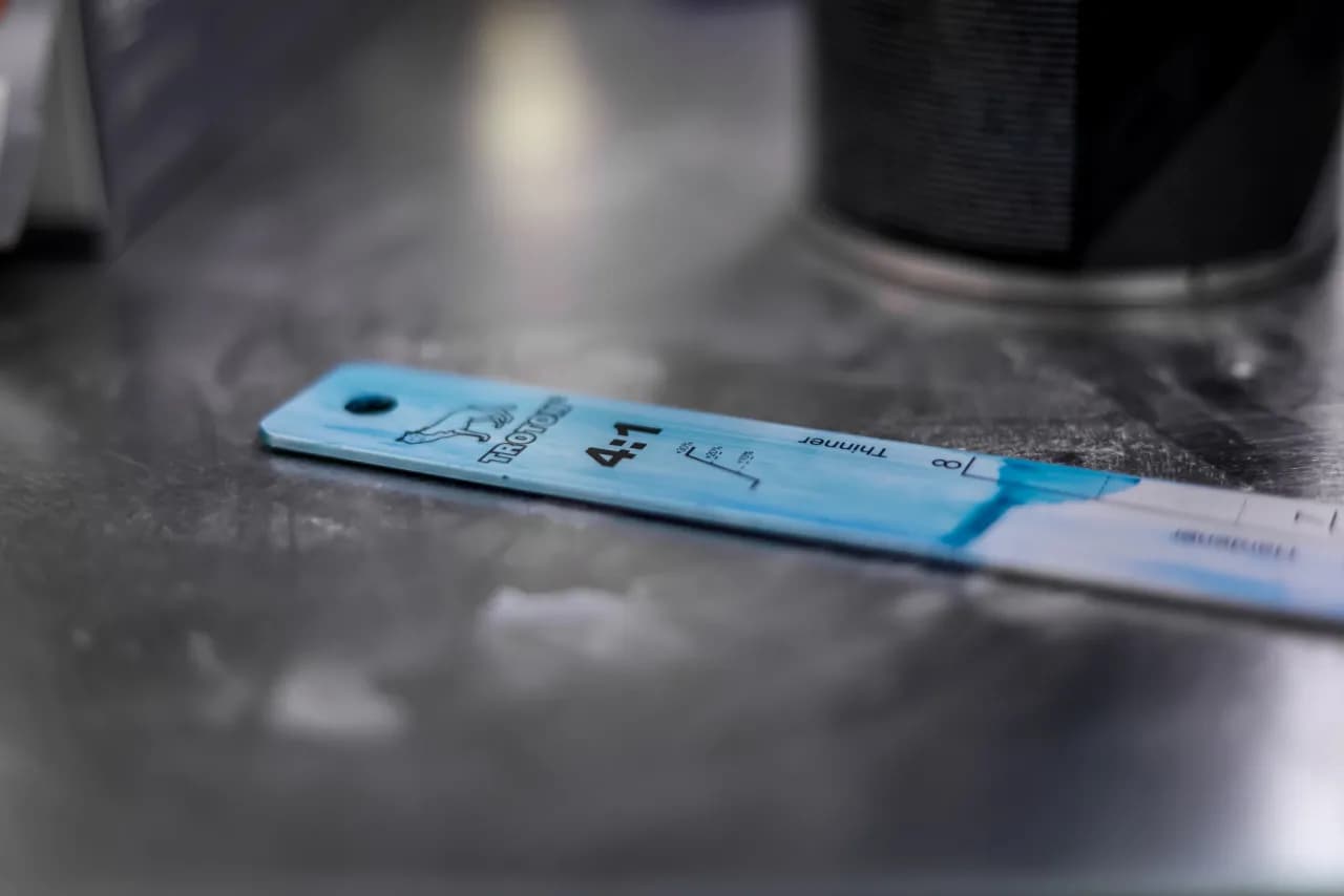 Jaką dyszę do malowania samochodu wybrać, aby uniknąć błędów?