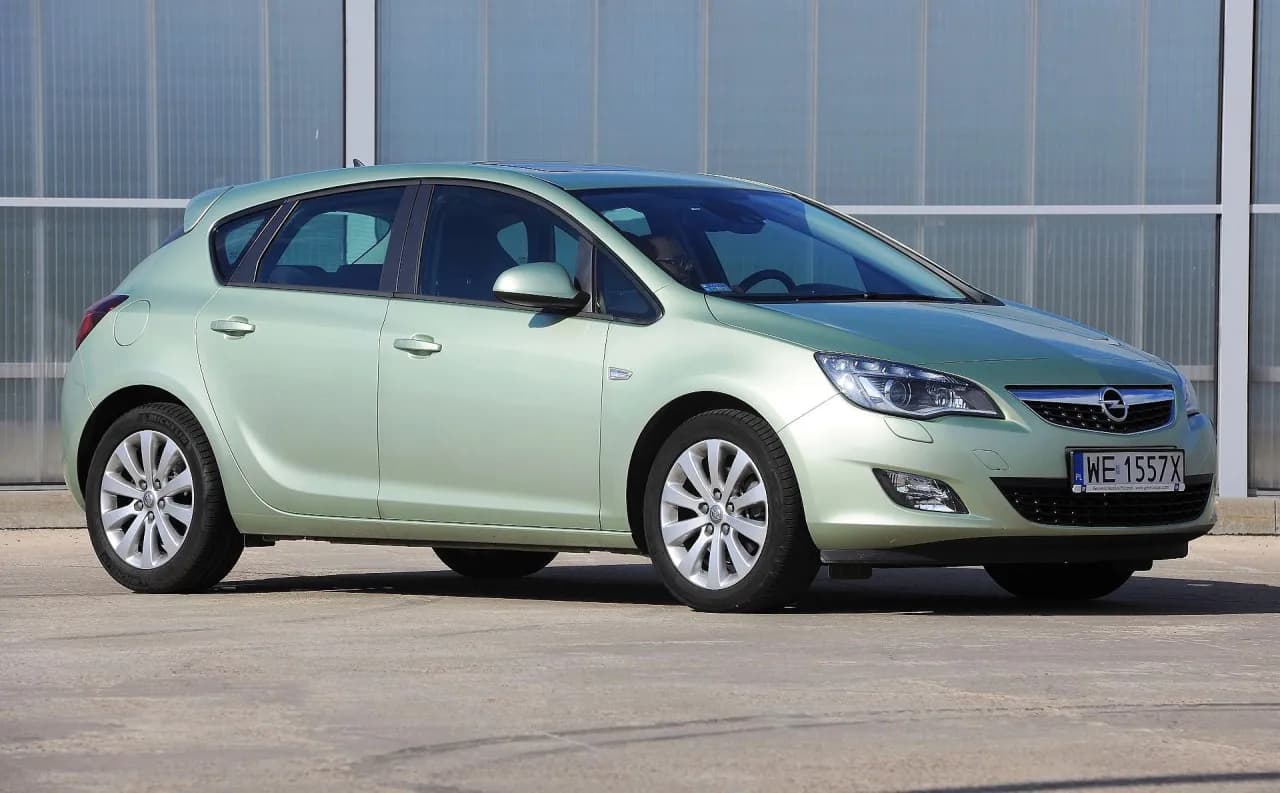 Opel Astra J: jaki silnik wybrać, aby uniknąć problemów?
