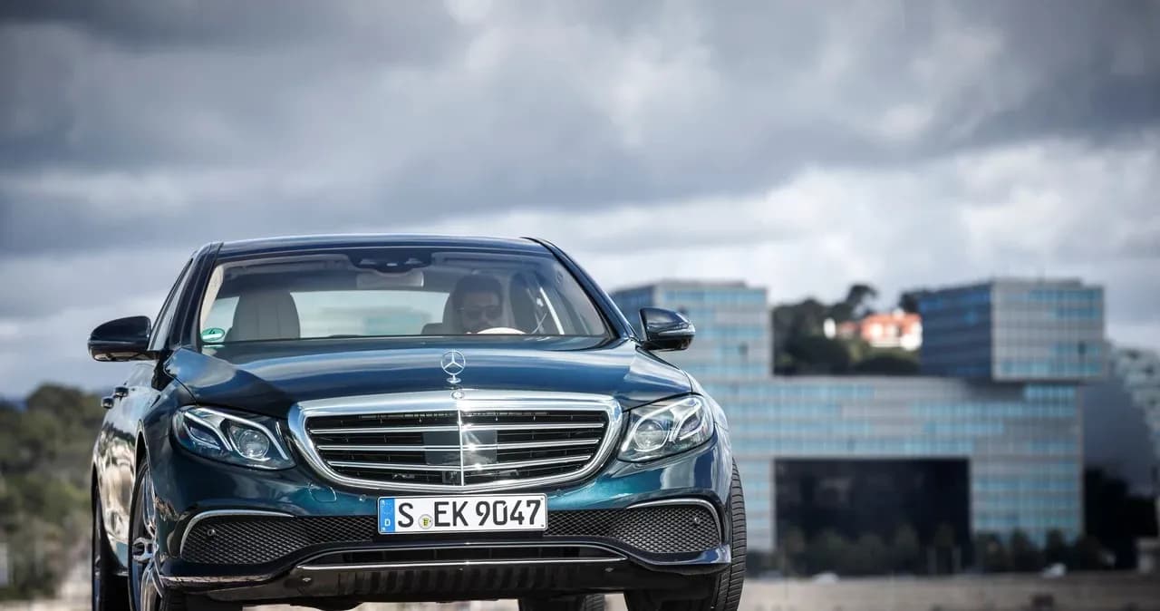 Mercedes W213 jaki silnik - poznaj najlepsze opcje i ich osiągi