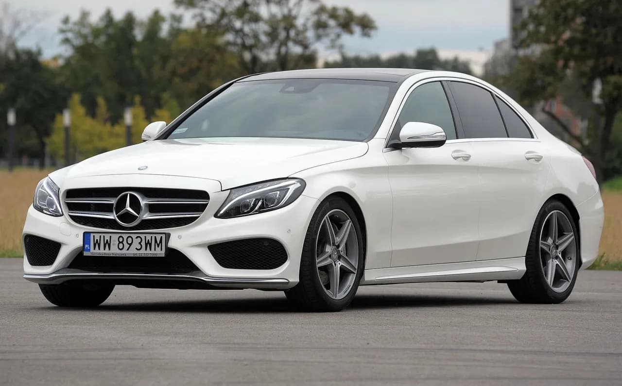 Mercedes C klasa W205 - jaki silnik wybrać, aby uniknąć problemów?