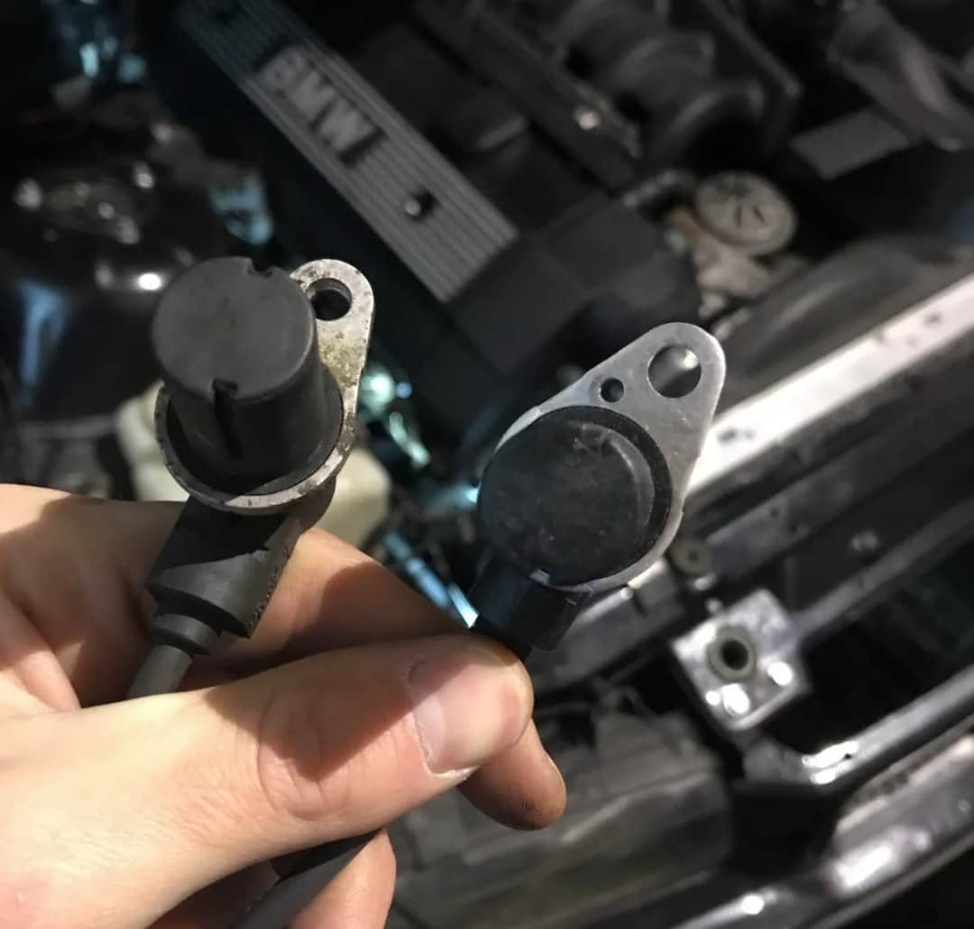 Objawy uszkodzonego czujnika prędkości obrotowej silnika, które musisz znać