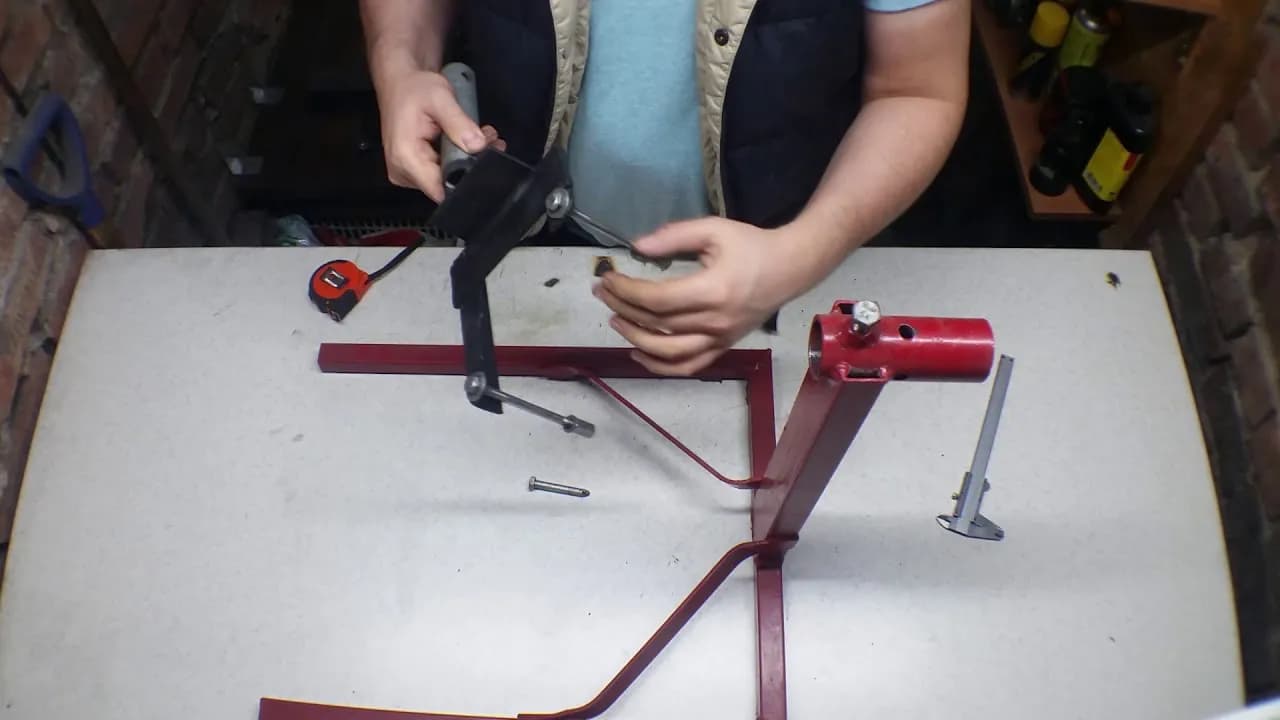 Jak zrobić stojak na silnik - proste kroki i niezbędne materiały